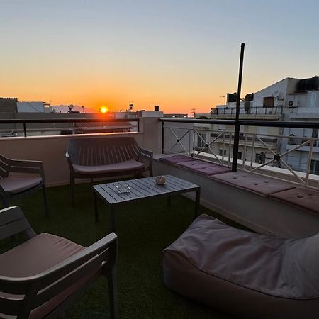 Sunny Apartment For Couples & Friends In Centre Iraklion Buitenkant foto