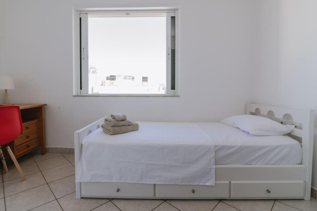 Sunny Apartment For Couples & Friends In Centre Iraklion Buitenkant foto